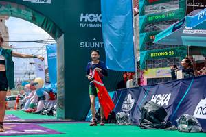 BIB: 100
                            <button type="button" onclick="openModal(24868560)" class="btn btn-primary btn-sm float-right btn-popup" data-toggle="modal" data-target=".modal-high-quality">
                        <i class="fas fa-shopping-cart"></i> Add to Cart
                    </button>
                                            <button type="button" onclick="isThisMe(24868560, true)" class="btn btn-success btn-sm float-right btn-popup btn-isme hidden" data-toggle="tooltip" data-placement="bottom" title="นี่คือรูปของคุณใช่ไหม คลิกที่นี่เพื่อเอาเข้าอัลบั้ม">
                        <i class="fas fa-plus"></i> Add to album
                    </button>
                    <button type="button" onclick="isThisMe(24868560, false)" class="btn btn-warning btn-sm float-right btn-popup btn-isnotme hidden">
                        <i class="fas fa-ban"></i> Remove from album
                    </button>